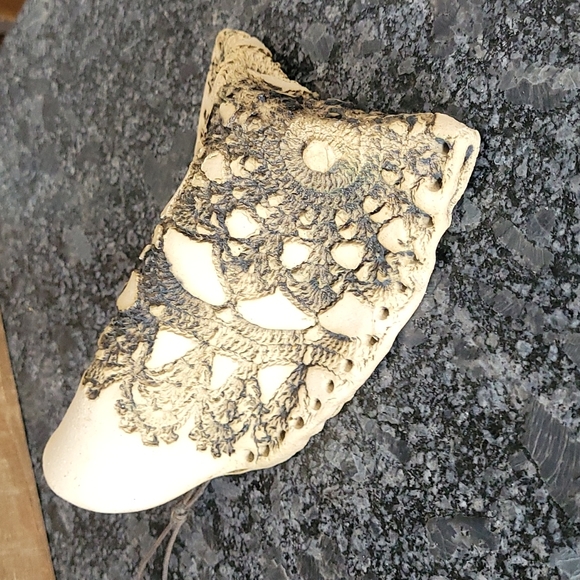 Handcrafted Clay Wall Pocket - Flower Vase - Picture 5 of 10